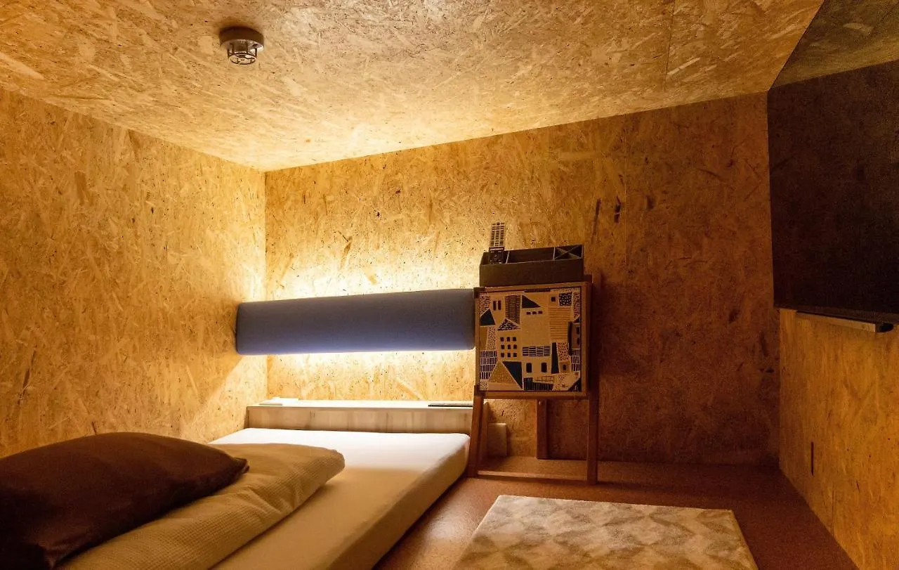 Capsule hotel Eegee Stay Kamata Tokyo